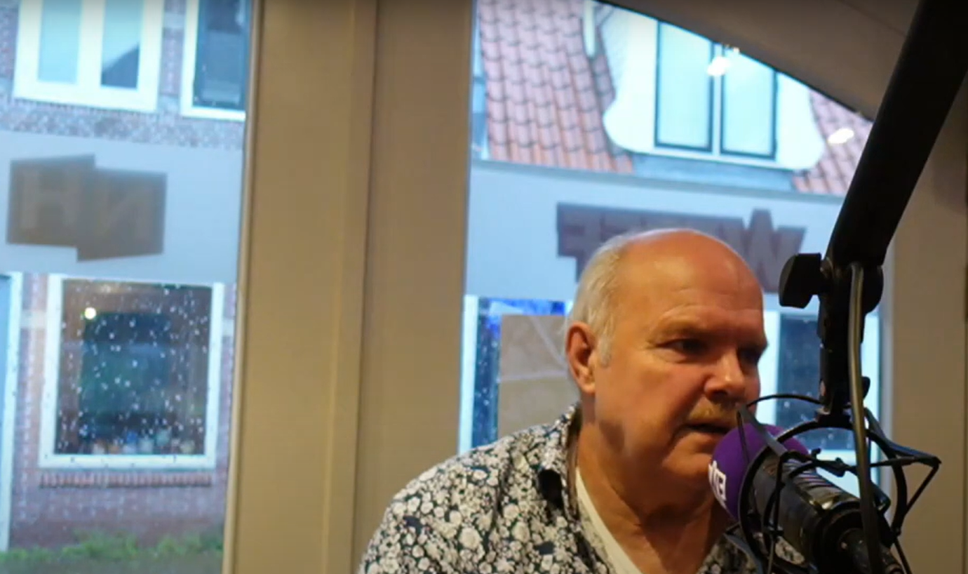 Willem Bakker in de studio