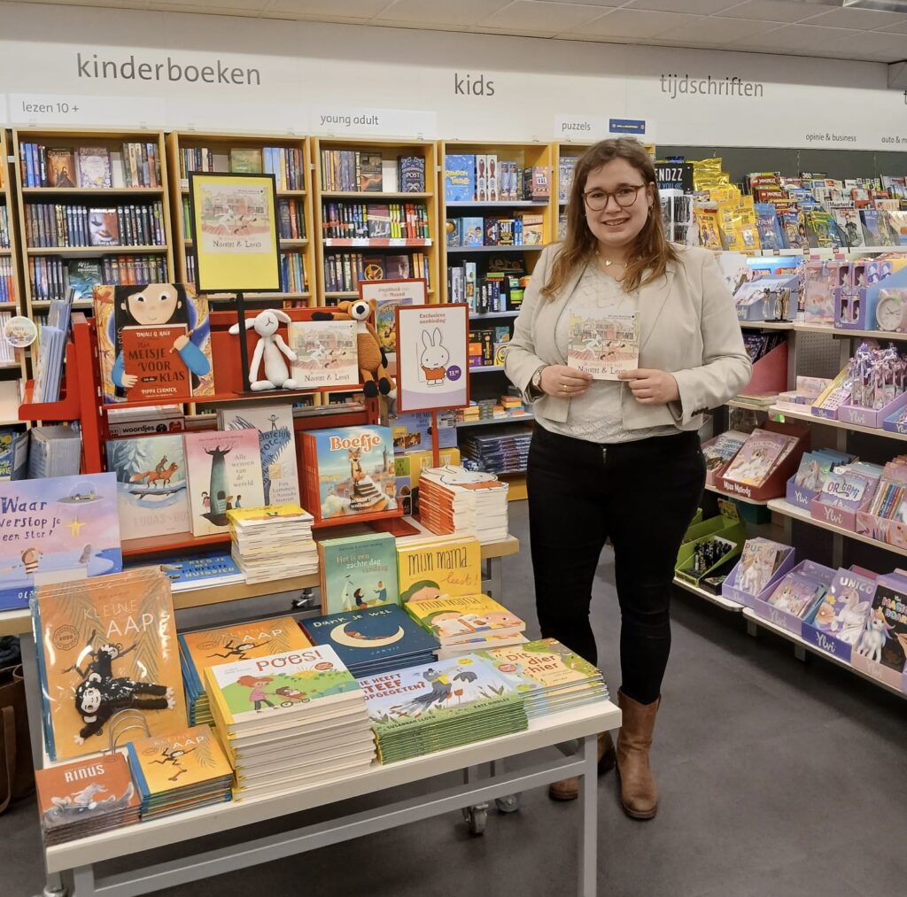 Leerkracht Miranda (29) schrijft kinderboek dat zich afspeelt in Wervershoof