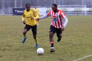 Foto-onderschrift: Encho Margaritha was goed voor de gelijkmaker en speelde in alle linies sterk