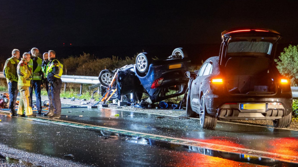 Drie doden bij ongeluk op Houtribdijk, vlakbij Enkhuizen