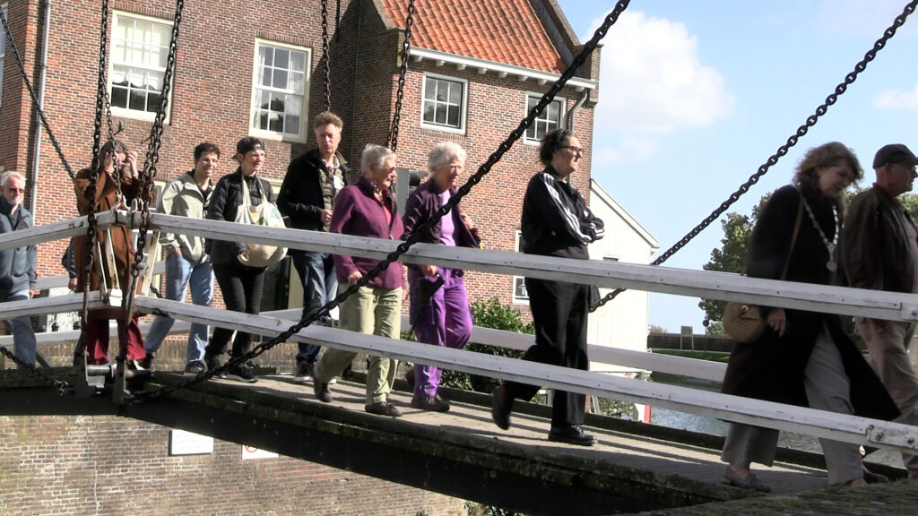 Grote opkomst bij Walk of Peace in Enkhuizen